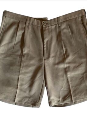Men’s Pleated Khaki Shorts